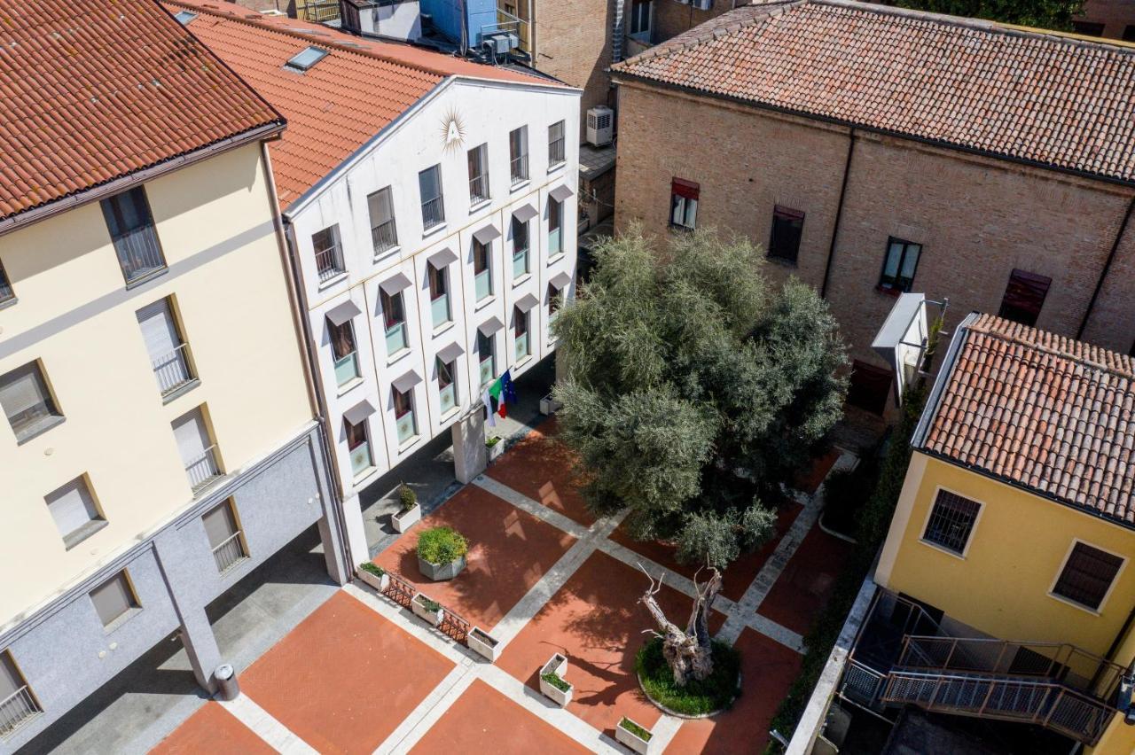 Ego' Residence Ferrara Esterno foto